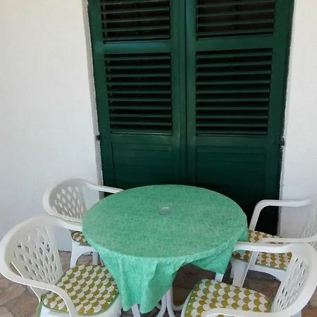 Apartment Emilio Apartman Jadrtovac