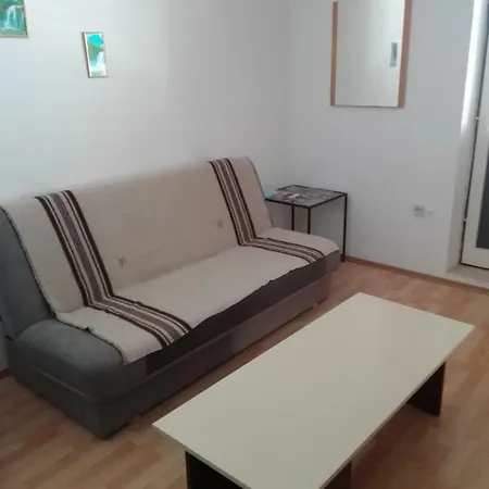 Emilio Apartman